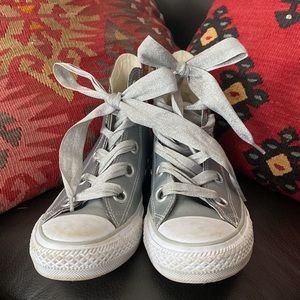 Converse All Stars High Tops,Unique Silver color, Good condition